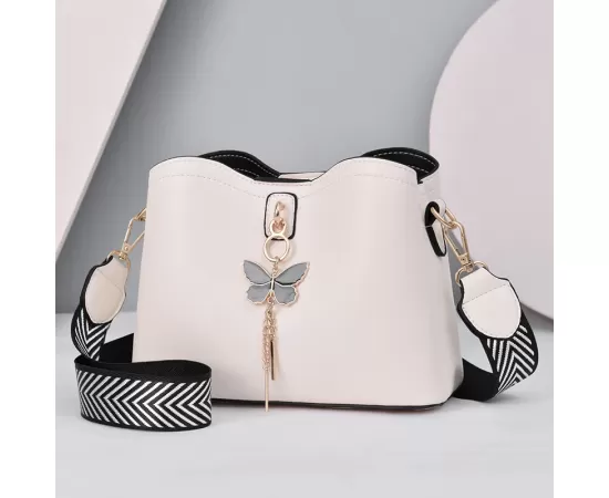 2021 المرأة حقيبة يد بيضاء جديدة مصمم فراشة شرابة بولي LEATHER حقيبة ساع جلدية السيدات CROSSBODY الإناث حمل حقيبة كتف